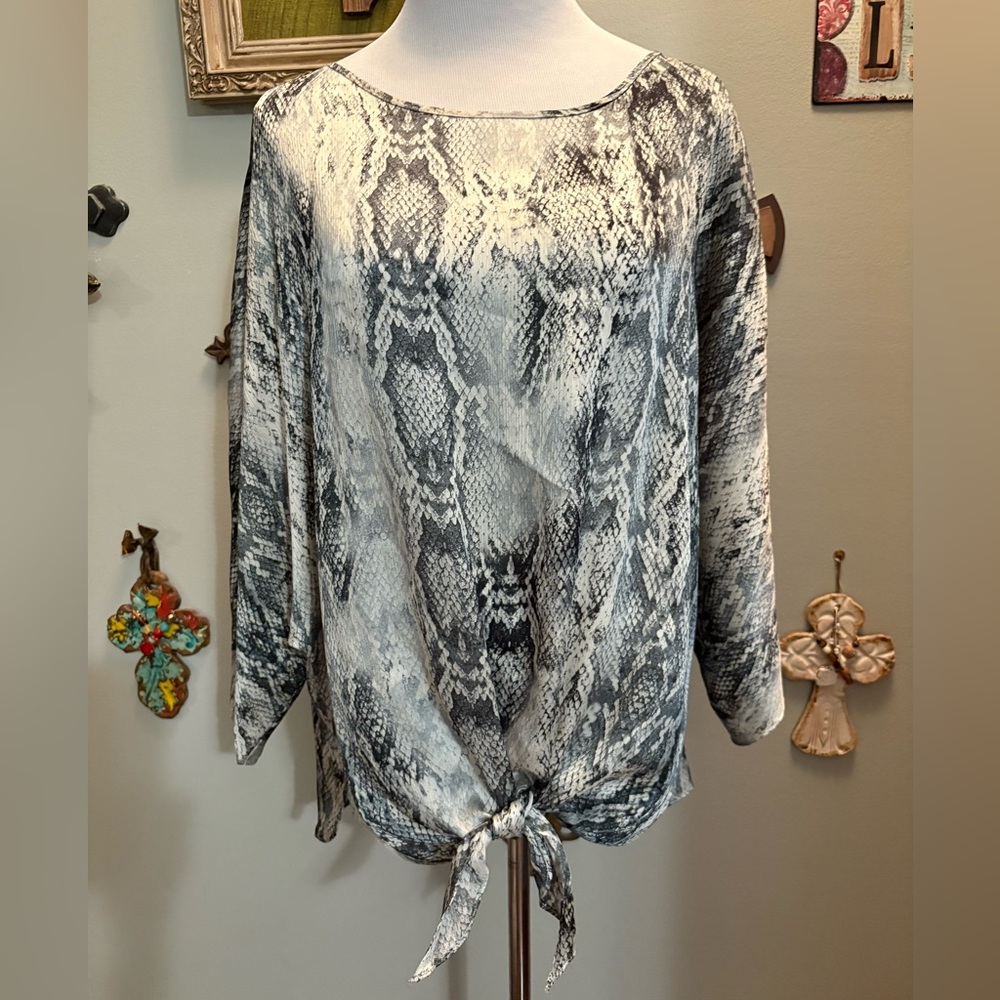 Lola & Sophie Oversized Snakeskin Blouse
